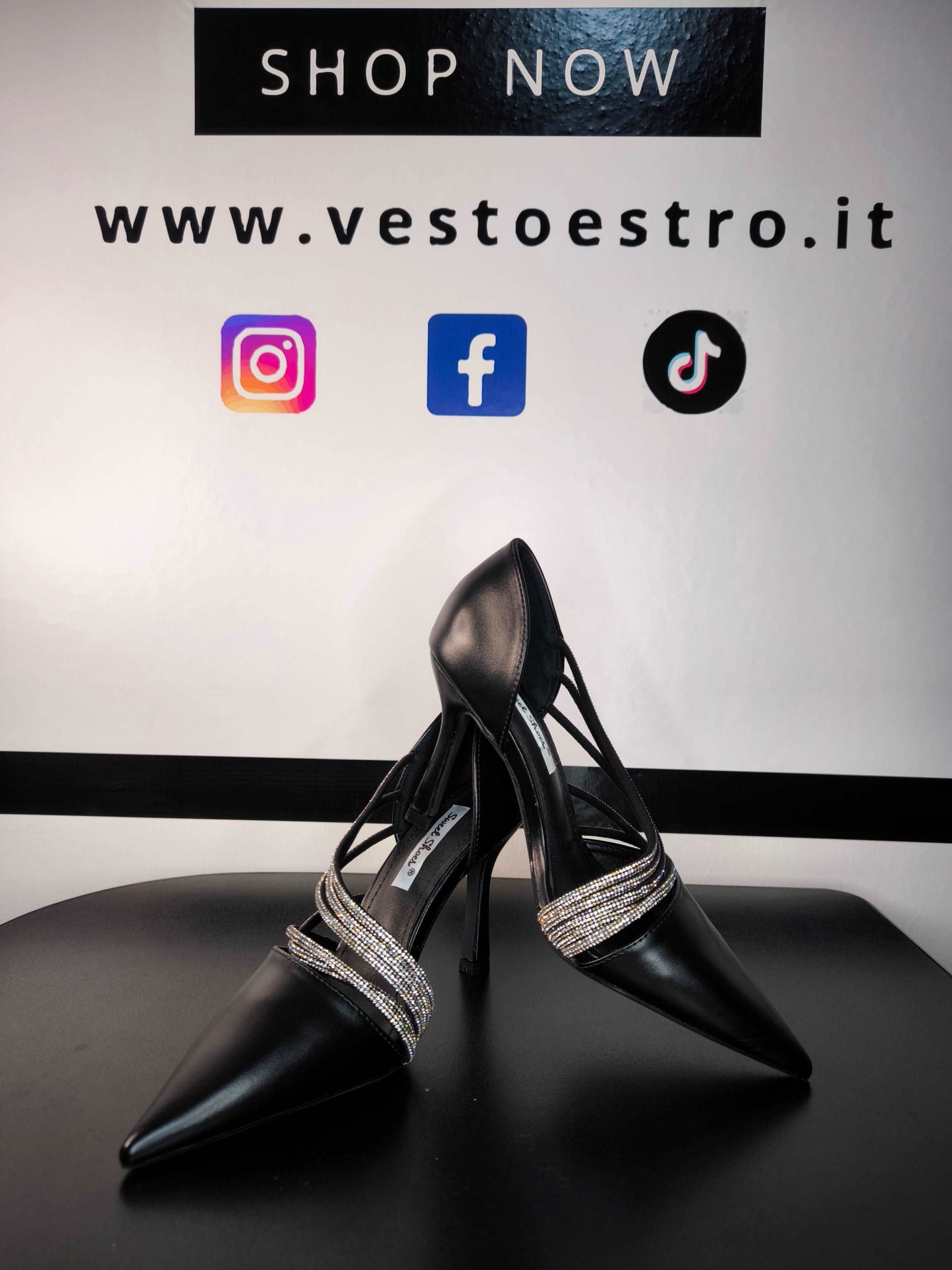 Décolleté multifili strass