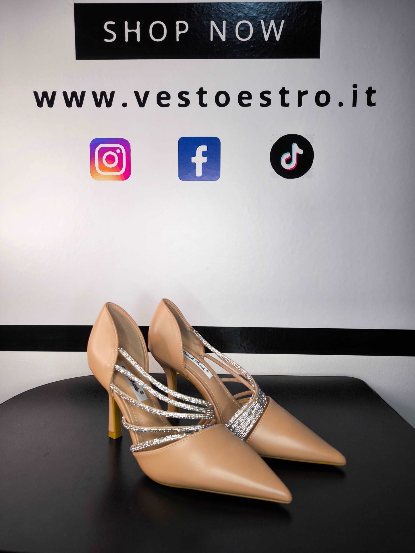 Décolleté multifili strass