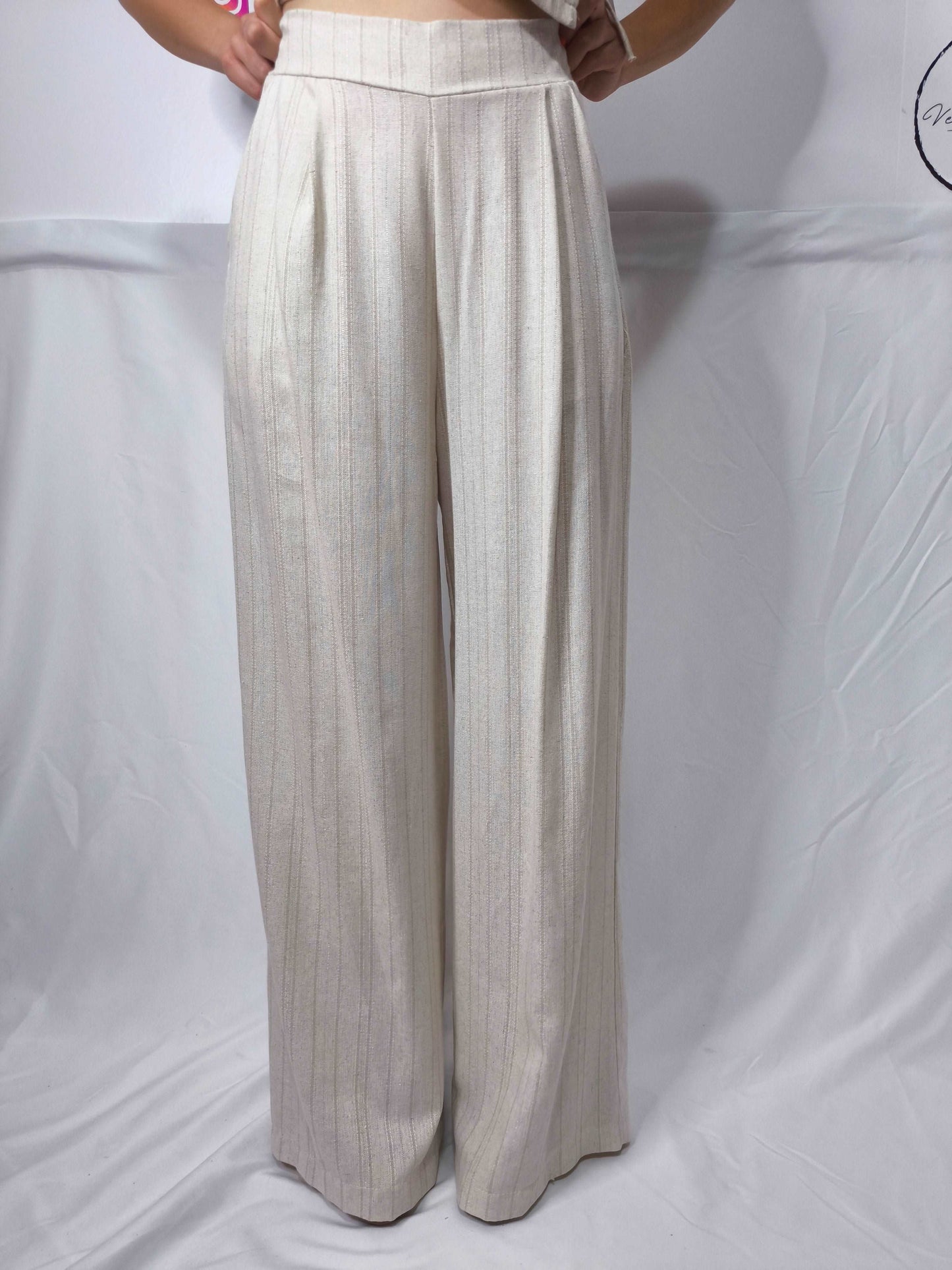 Pantalone con pences misto lino
