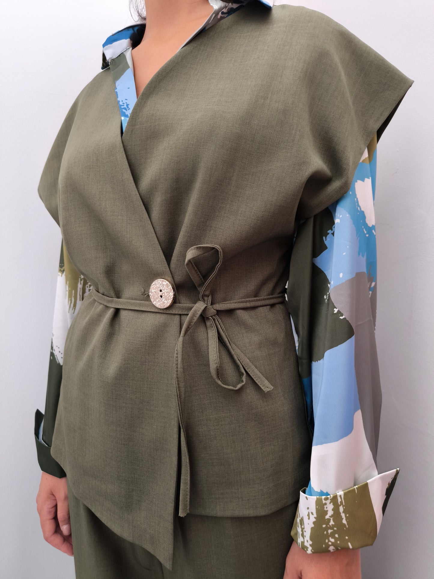 Completo AURA donna elegante a due pezzi – Giacca foderata e pantalone ampio