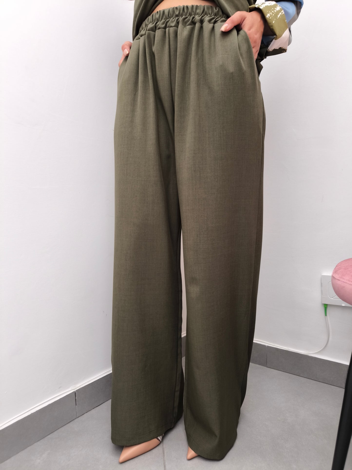Completo AURA donna elegante a due pezzi – Giacca foderata e pantalone ampio