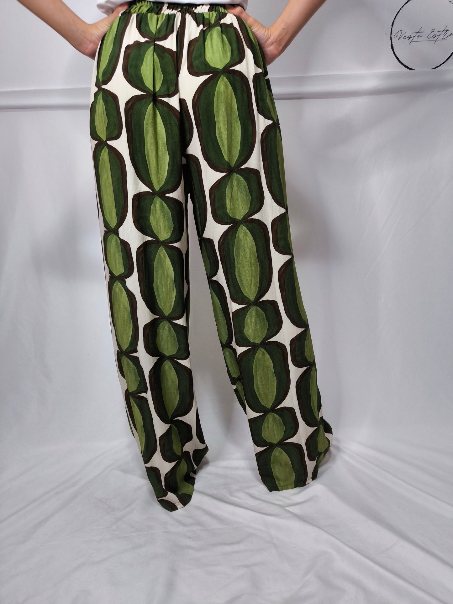 Pantalone larghi con stampa geometrica