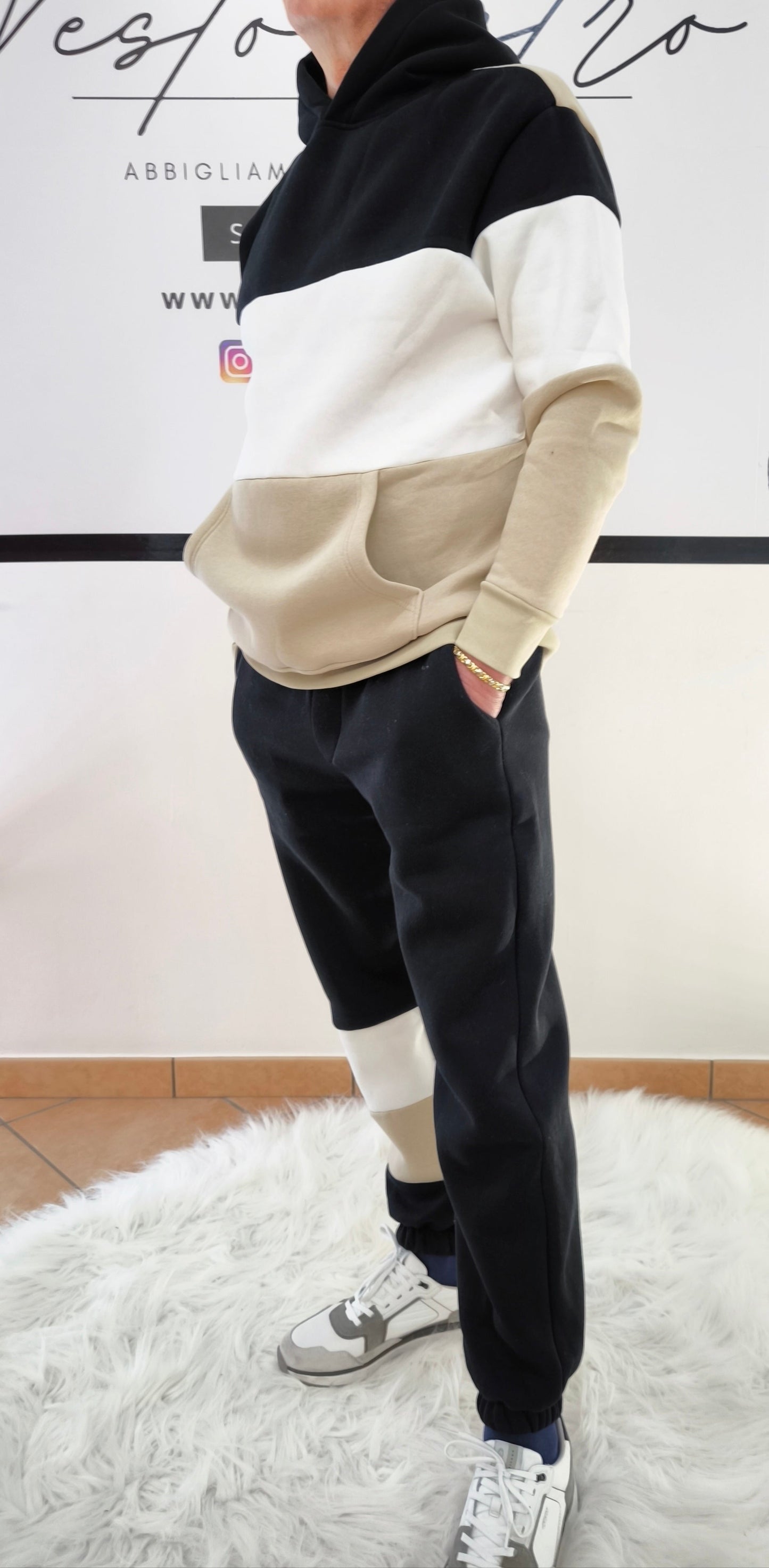 Tuta sportiva felpata righe