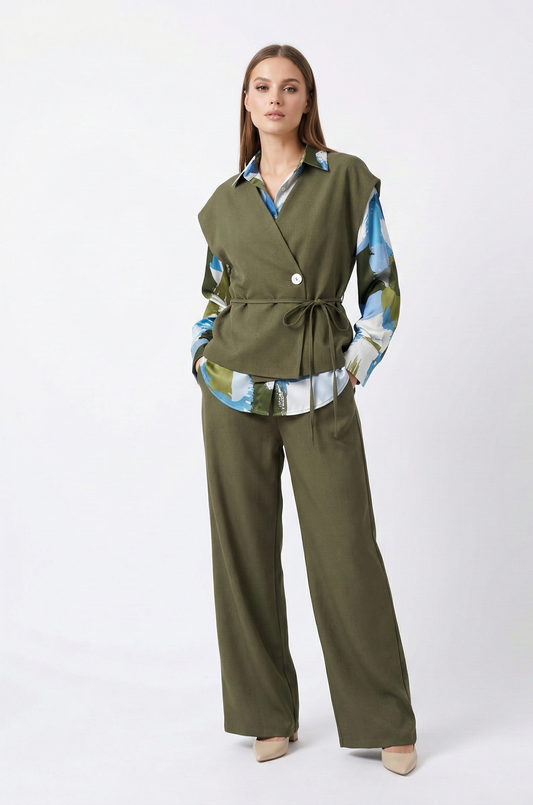 Completo donna elegante verde oliva con gilet e pantalone palazzo
