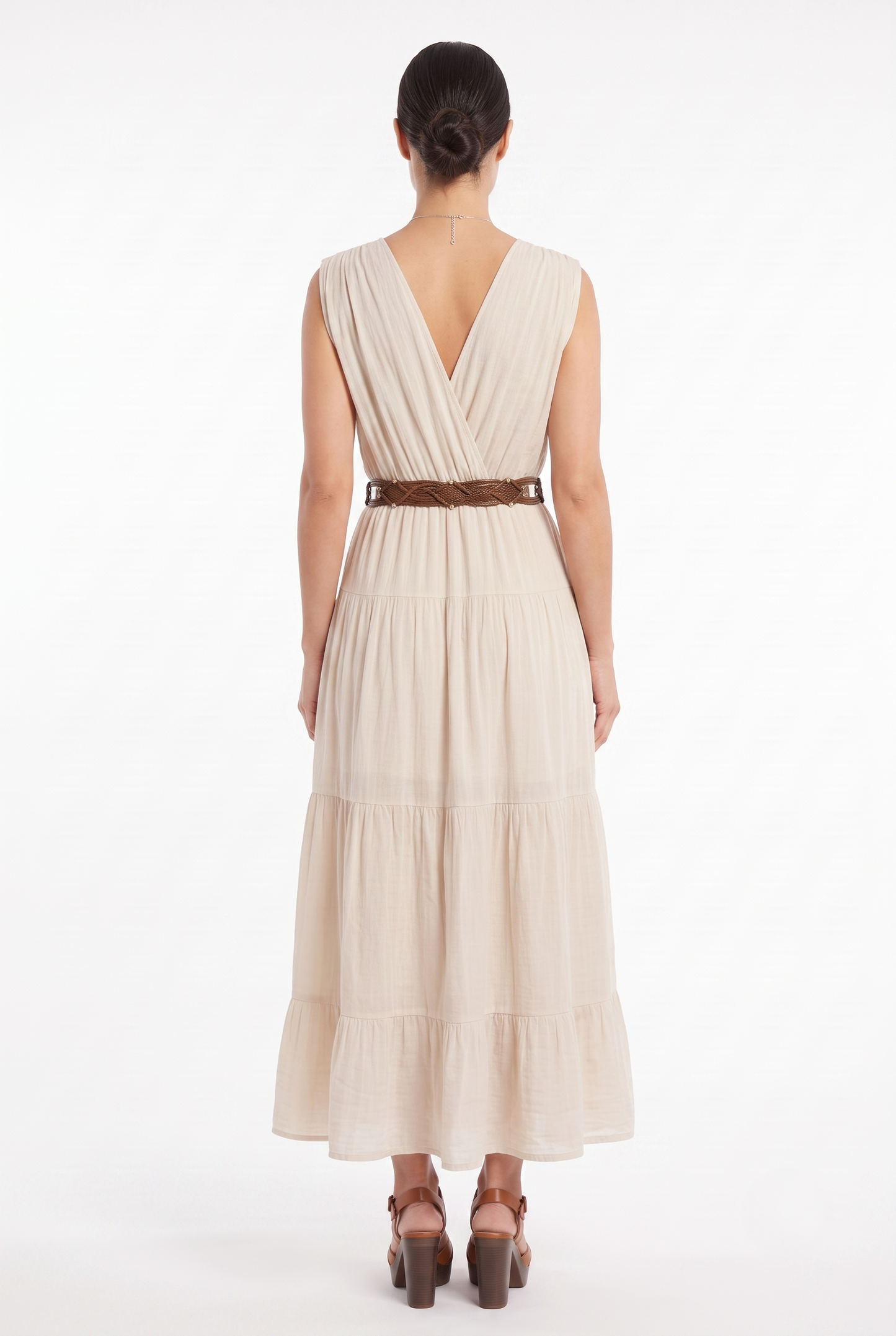 Abito lungo beige donna in cotone con scollo a V incrociato sulla schiena