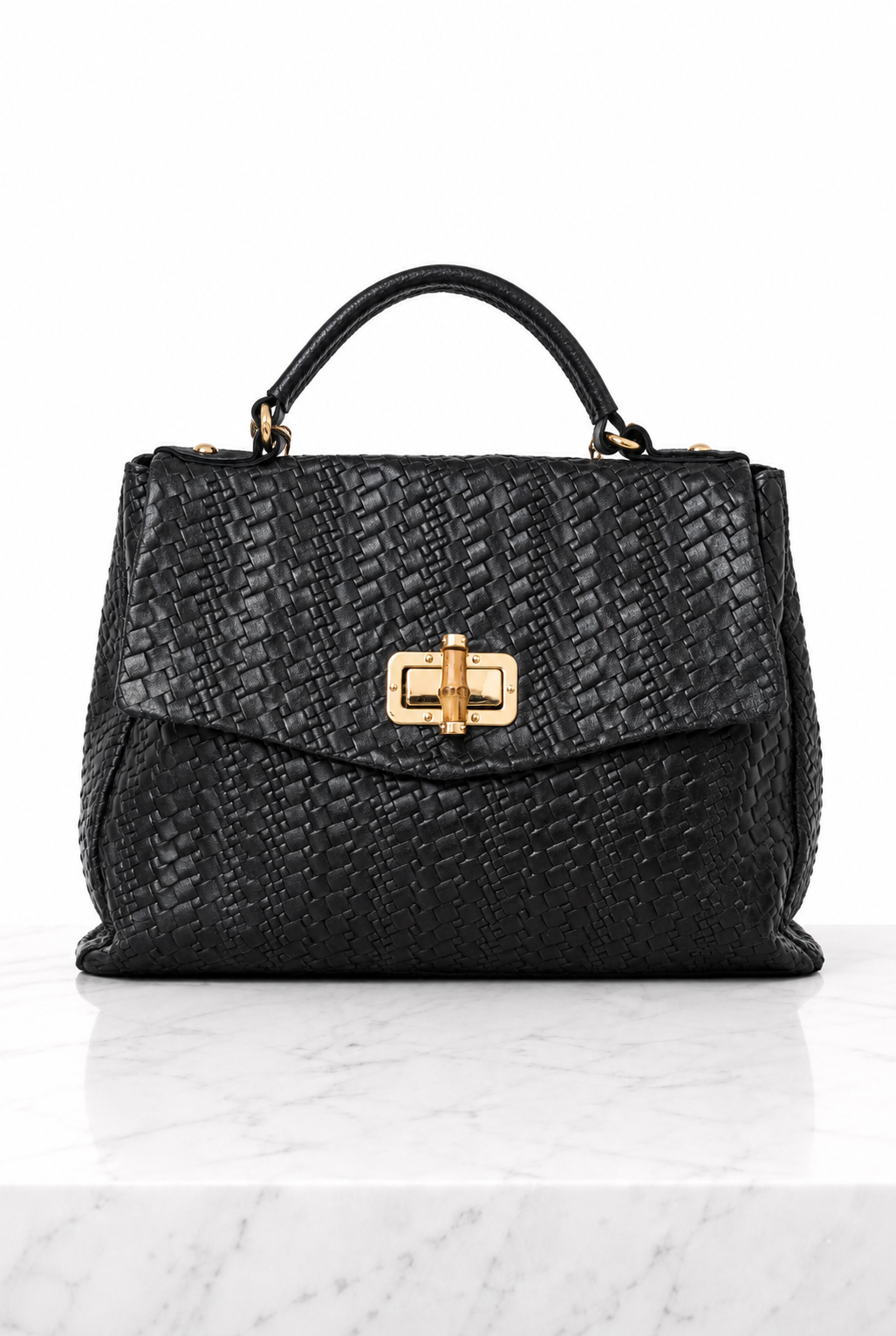 Borsa a mano donna nera in vera pelle intrecciata con chiusura dorata
