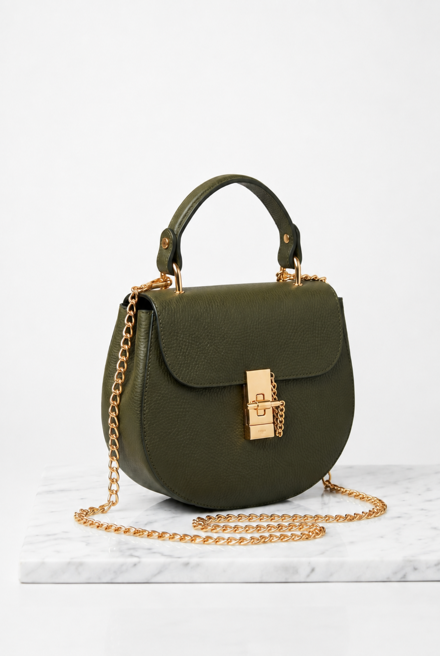 Borsa verde militare in vera pelle con manico corto e catena