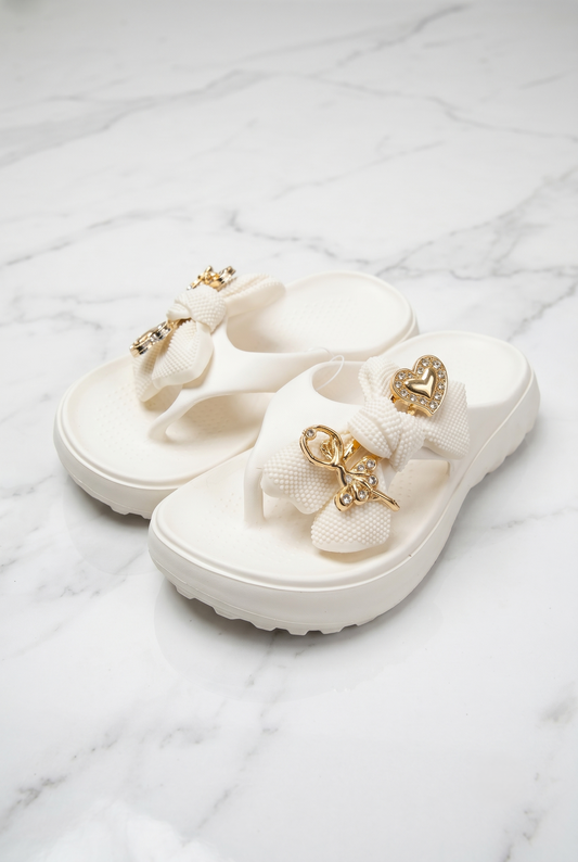 Ciabatte infradito donna Jomix color panna con fiocco, ballerina e cuore gioiello con strass