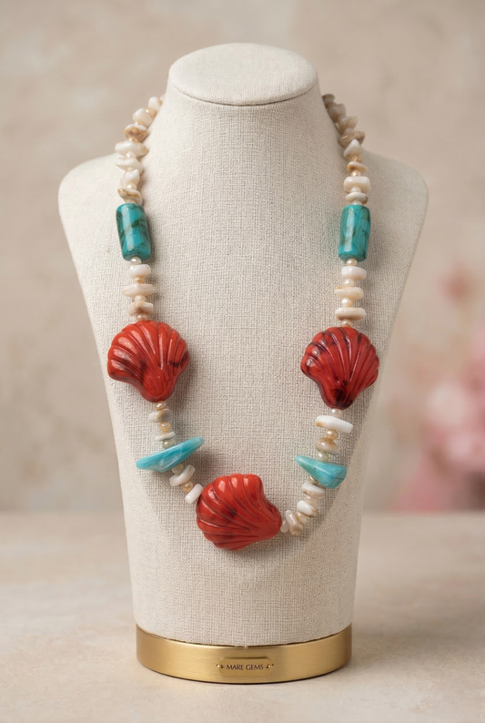 collana estiva con conchiglie rosse e perle pietre turchesi gioiello stile mare