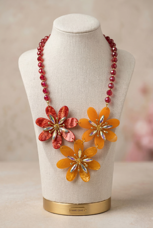 Collana statement donna con fiori arancioni e rossi decorati con cristalli luminosi