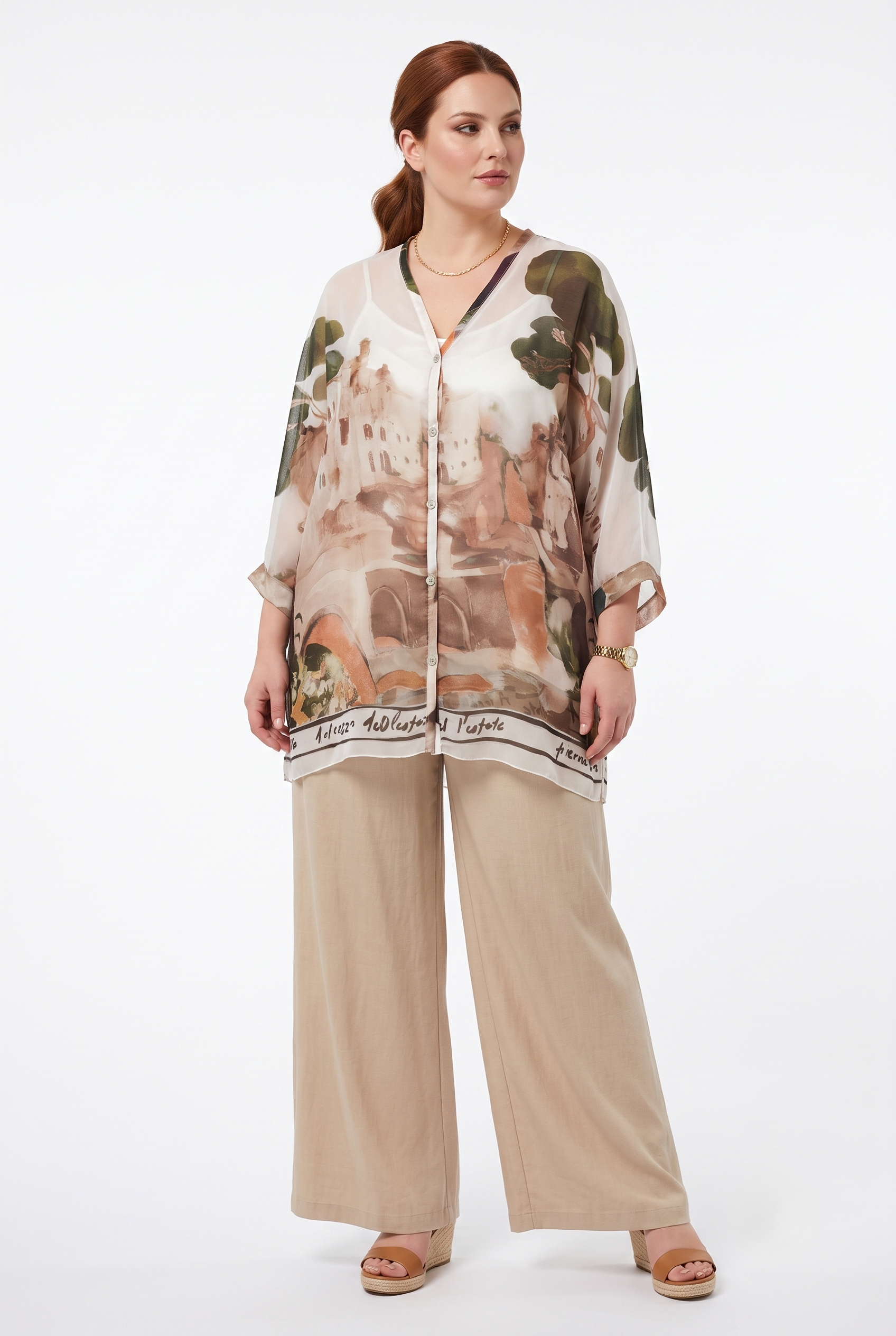 Completo donna curvy beige con canottiera e camicia