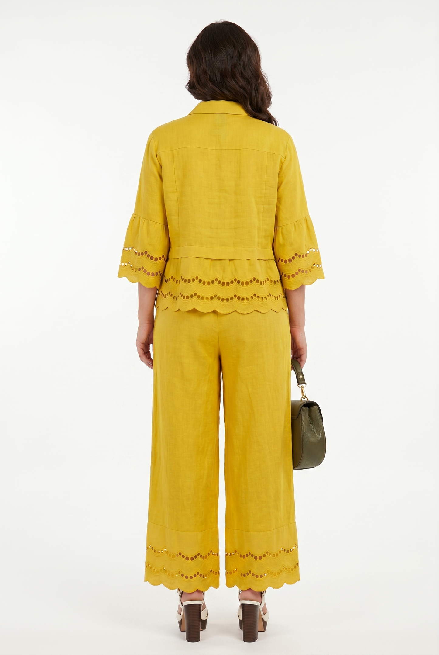 completo 100% puro lino con pizzo sangallo giallo ocra