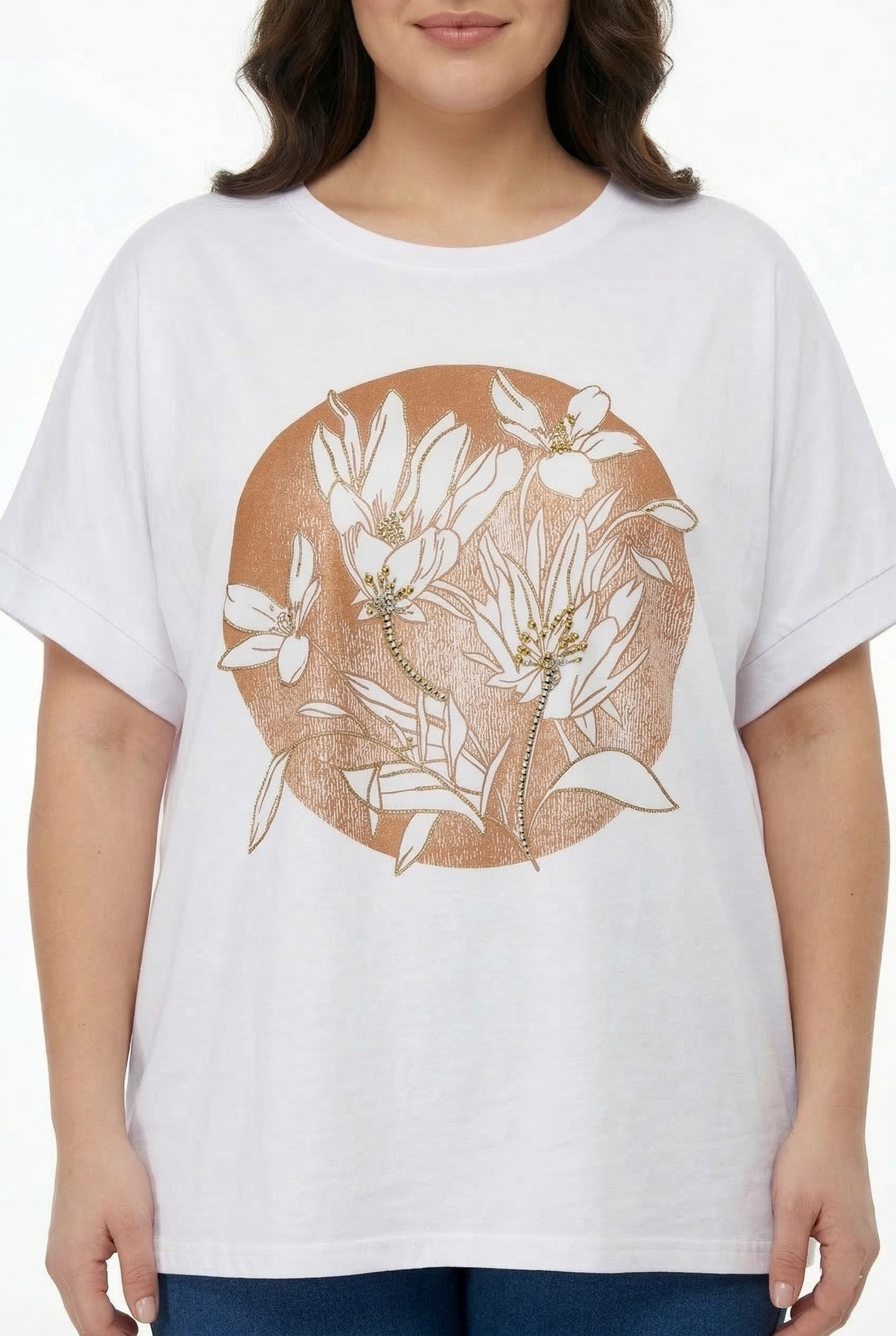 t-shirt bianca in cotone con stampa floreale bianca e marrone con strass taglie forti