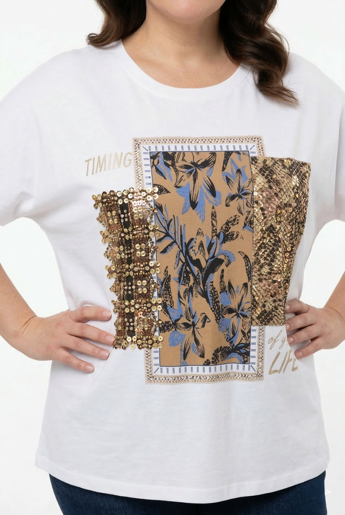 T-shirt taglia forte in cotone bianco con grafica e strass