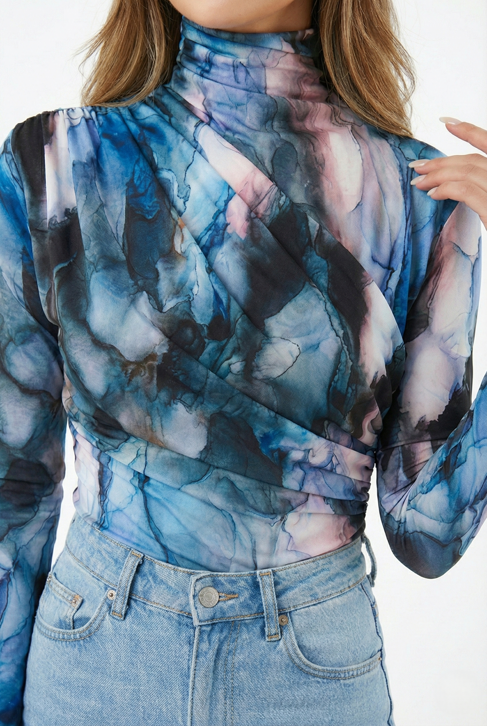 Top aderente donna elasticizzato con stampa marmorizzata blu