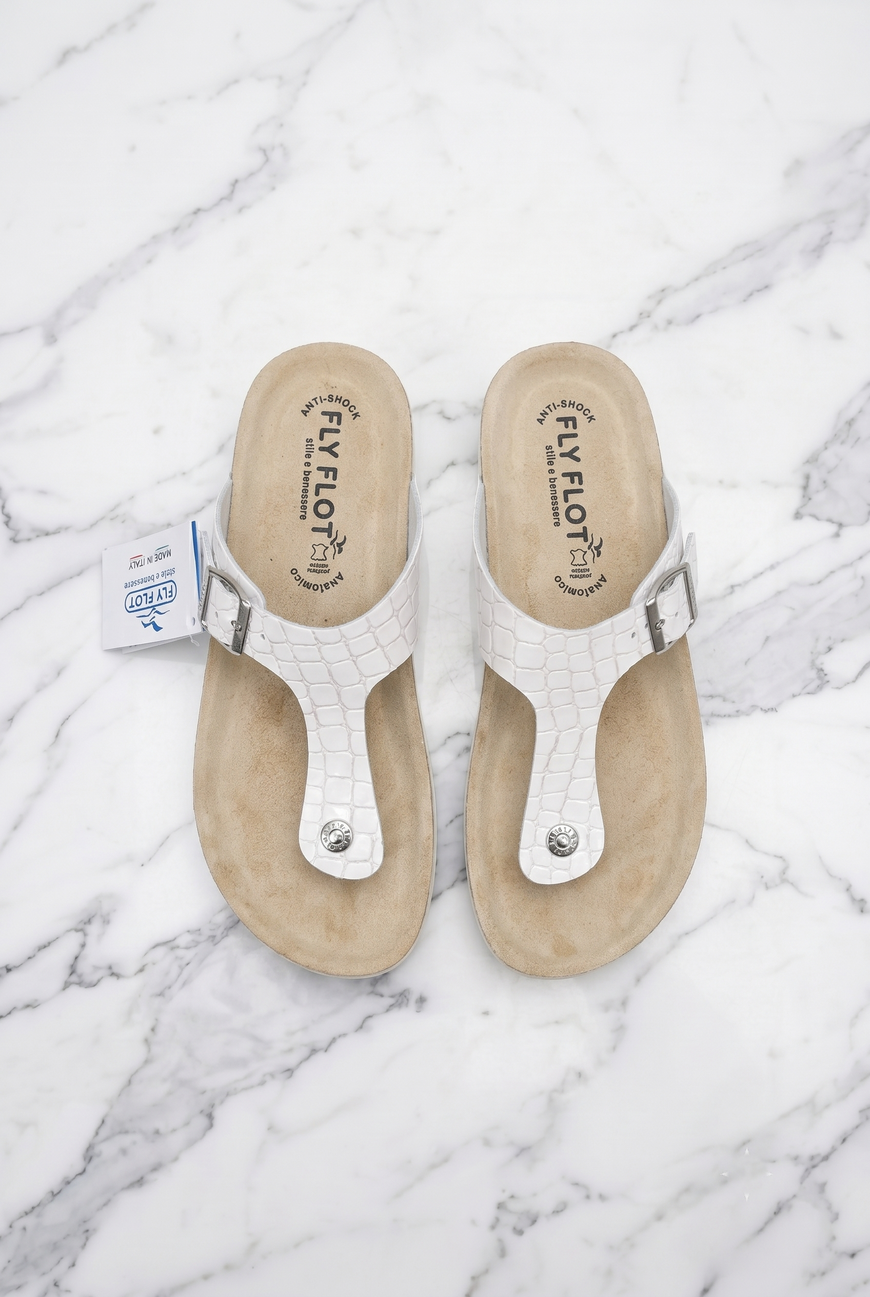 Sandali Fly Flot da donna in vera pelle avorio effetto cocco con fibbia regolabile e zeppa comoda alta 4,5 cm