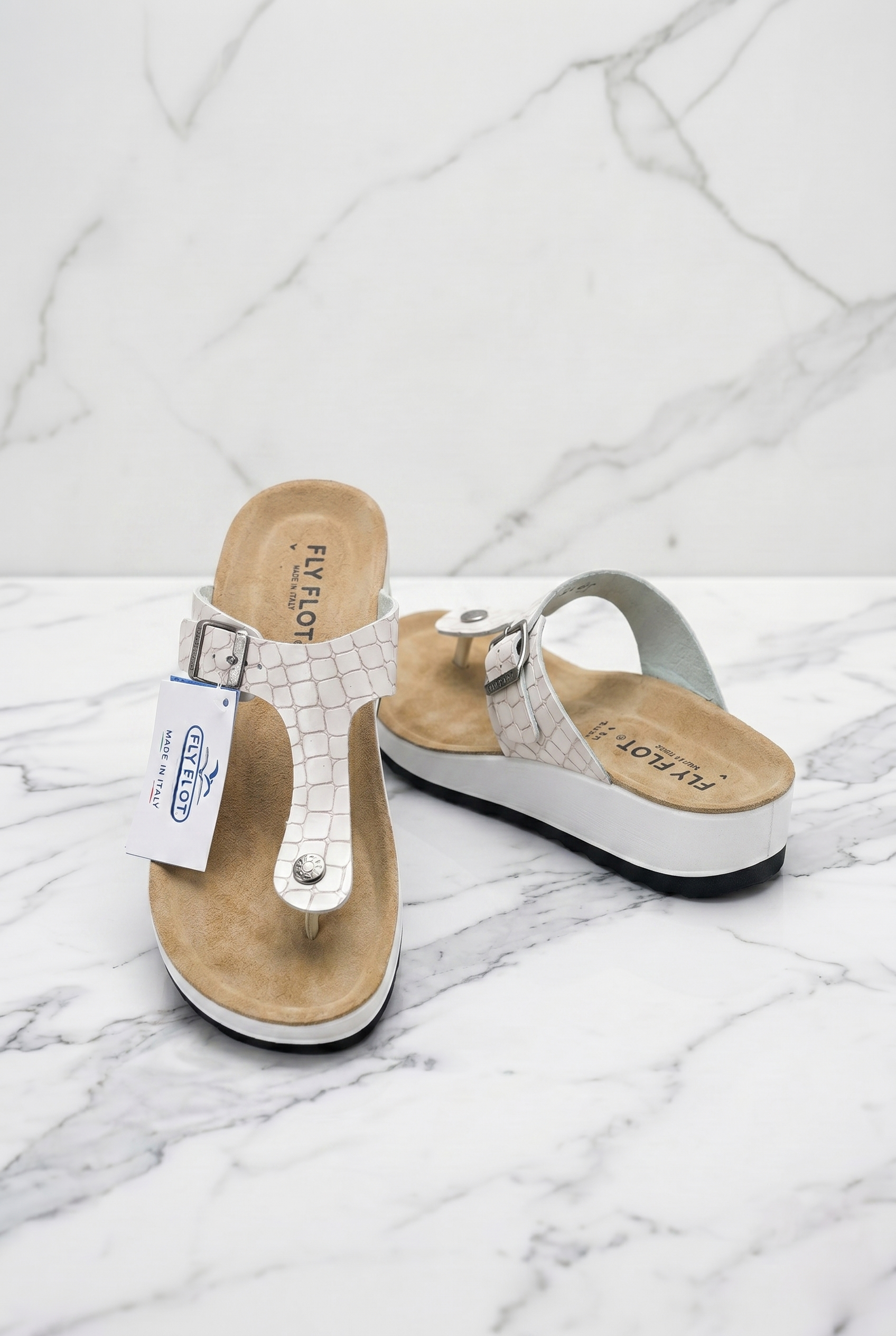 Sandali Fly Flot da donna in vera pelle avorio effetto cocco con fibbia regolabile e zeppa comoda alta 4,5 cm