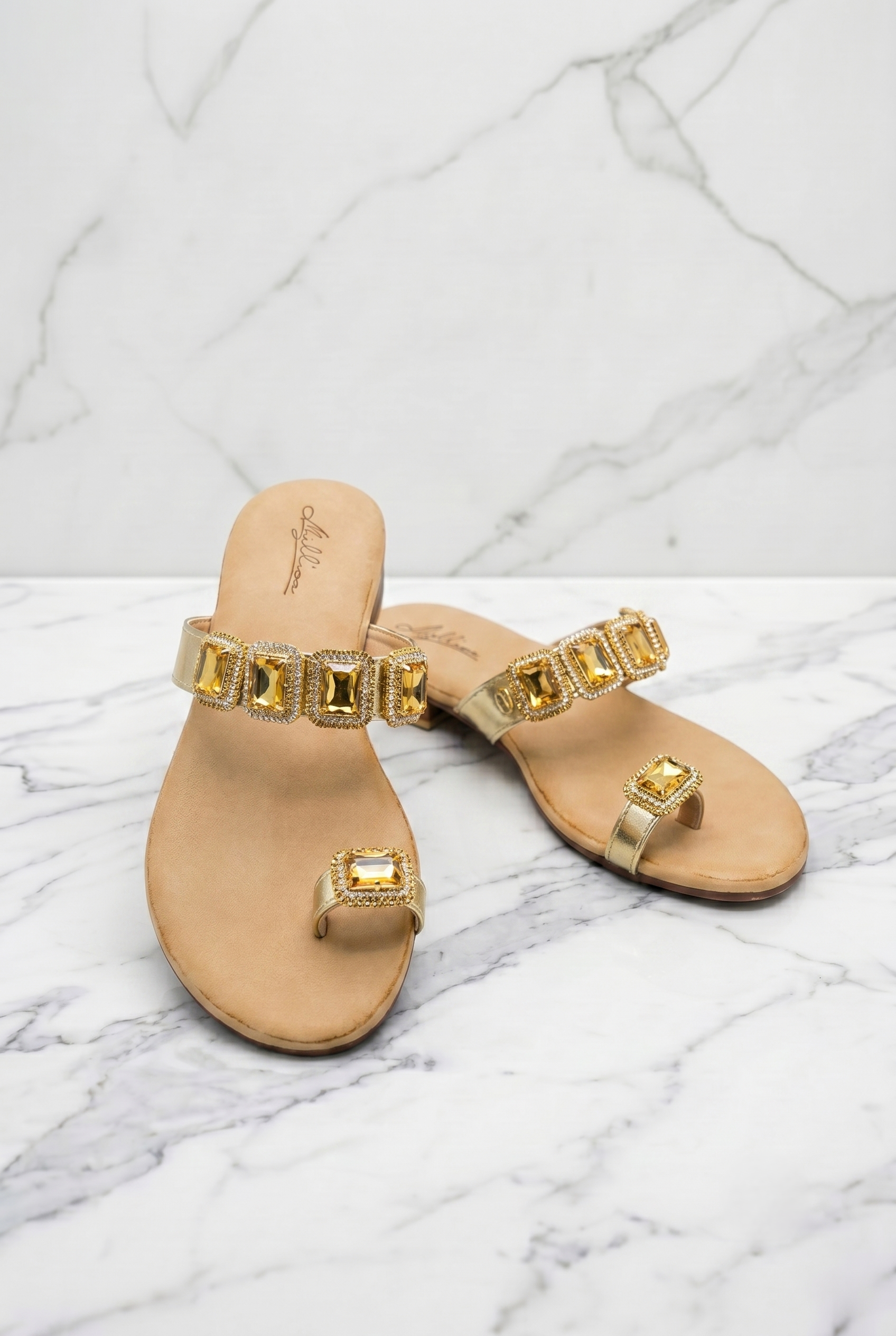Sandali gioiello oro da donna con strass, pietre ambra e tacco basso 3 cm