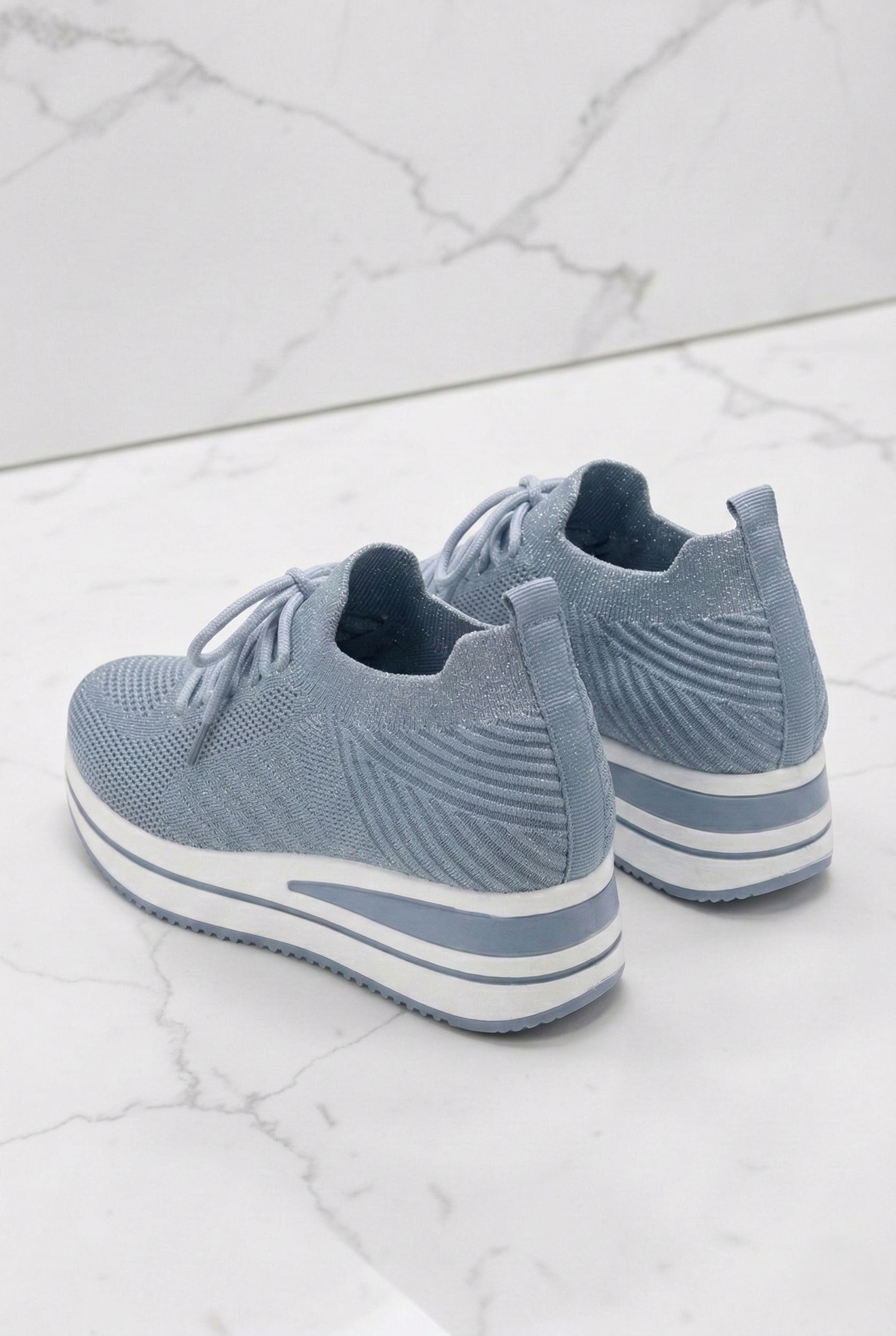 Scarpe azzurre casual donna in tessuto elasticizzato