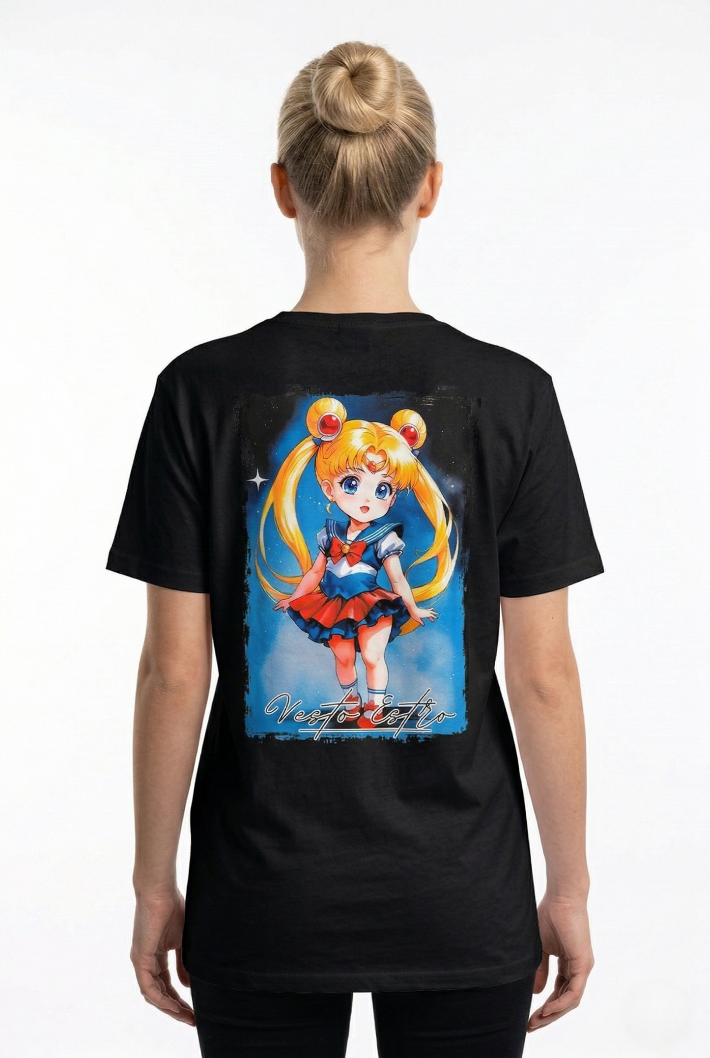 T-shirt Sailor Moon nera stampa grande retro stile manga