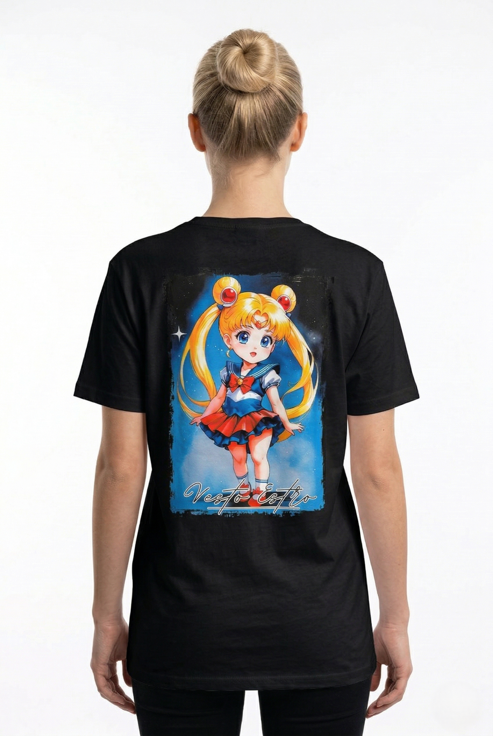 T-shirt Sailor Moon nera stampa grande retro stile manga
